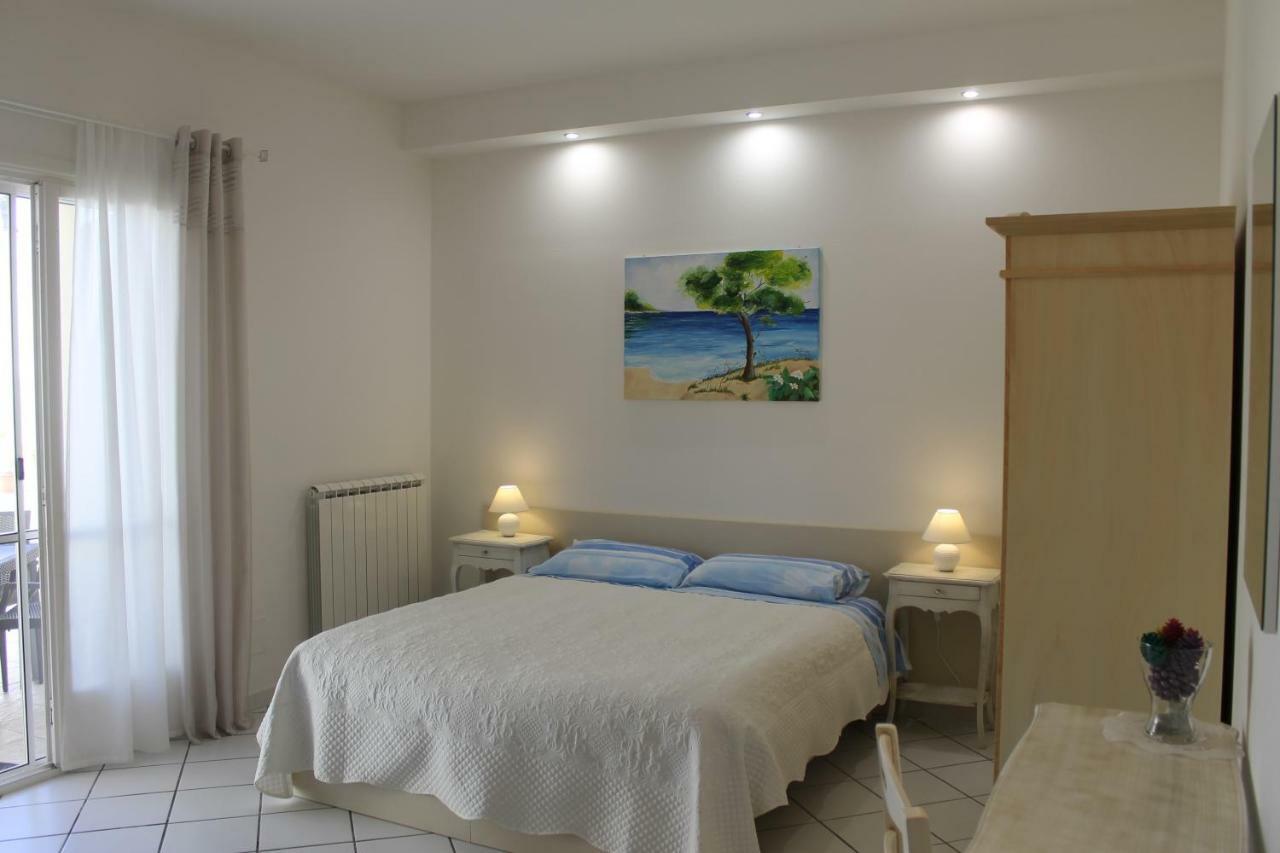 B&B Villa 16 Pini レッチェ エクステリア 写真